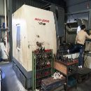 出售05年丽伟2200立式加工中心